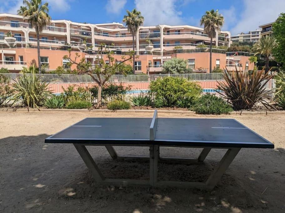 Appartement Vue Mer Sur Les Hauteurs De Νίκαια Εξωτερικό φωτογραφία