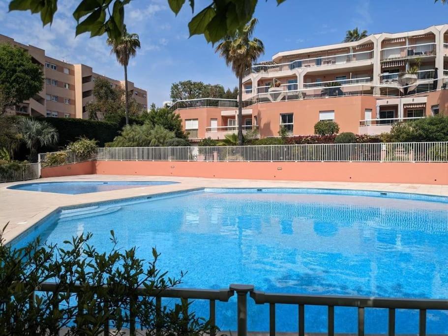 Appartement Vue Mer Sur Les Hauteurs De Νίκαια Εξωτερικό φωτογραφία