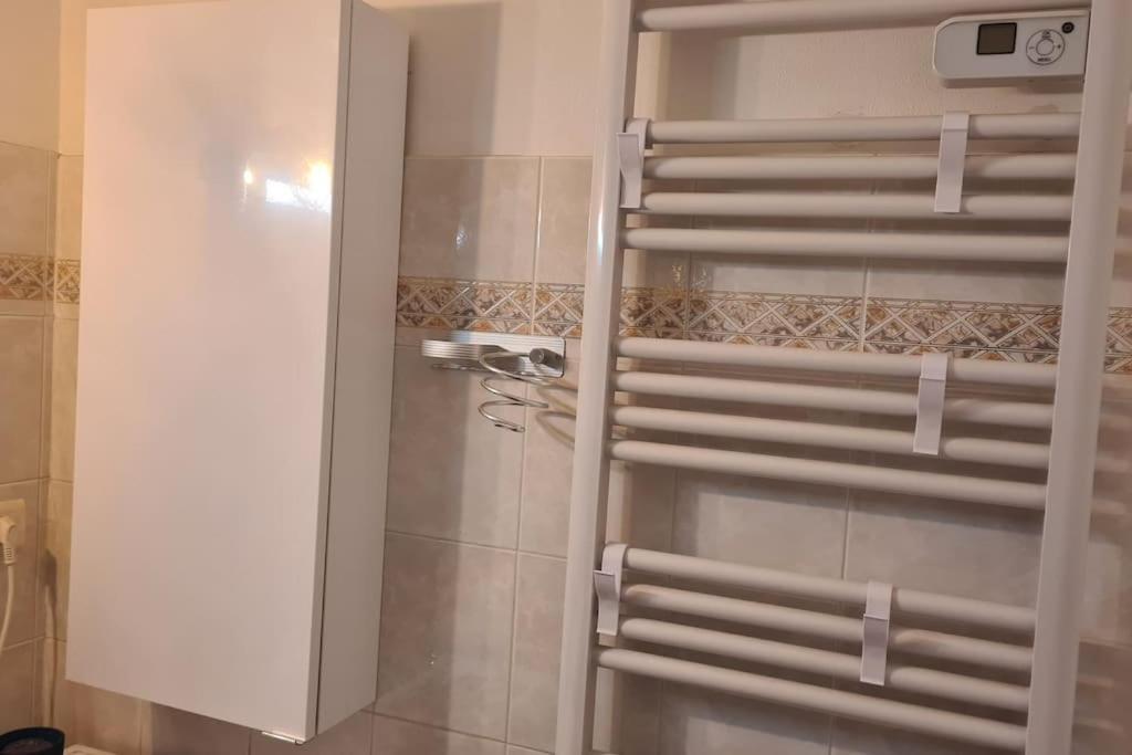 Appartement Vue Mer Sur Les Hauteurs De Νίκαια Εξωτερικό φωτογραφία