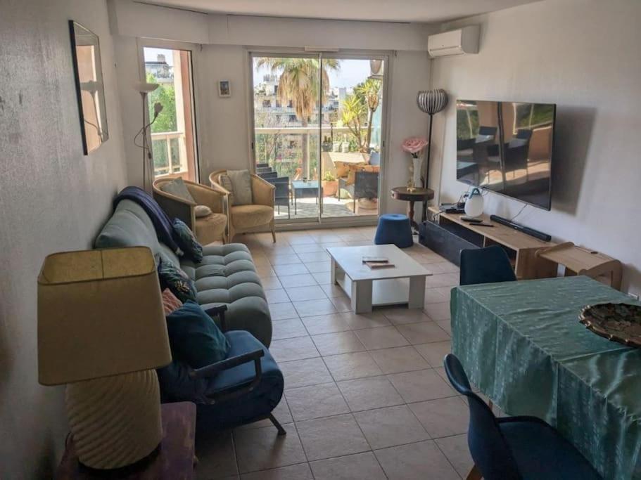 Appartement Vue Mer Sur Les Hauteurs De Νίκαια Εξωτερικό φωτογραφία